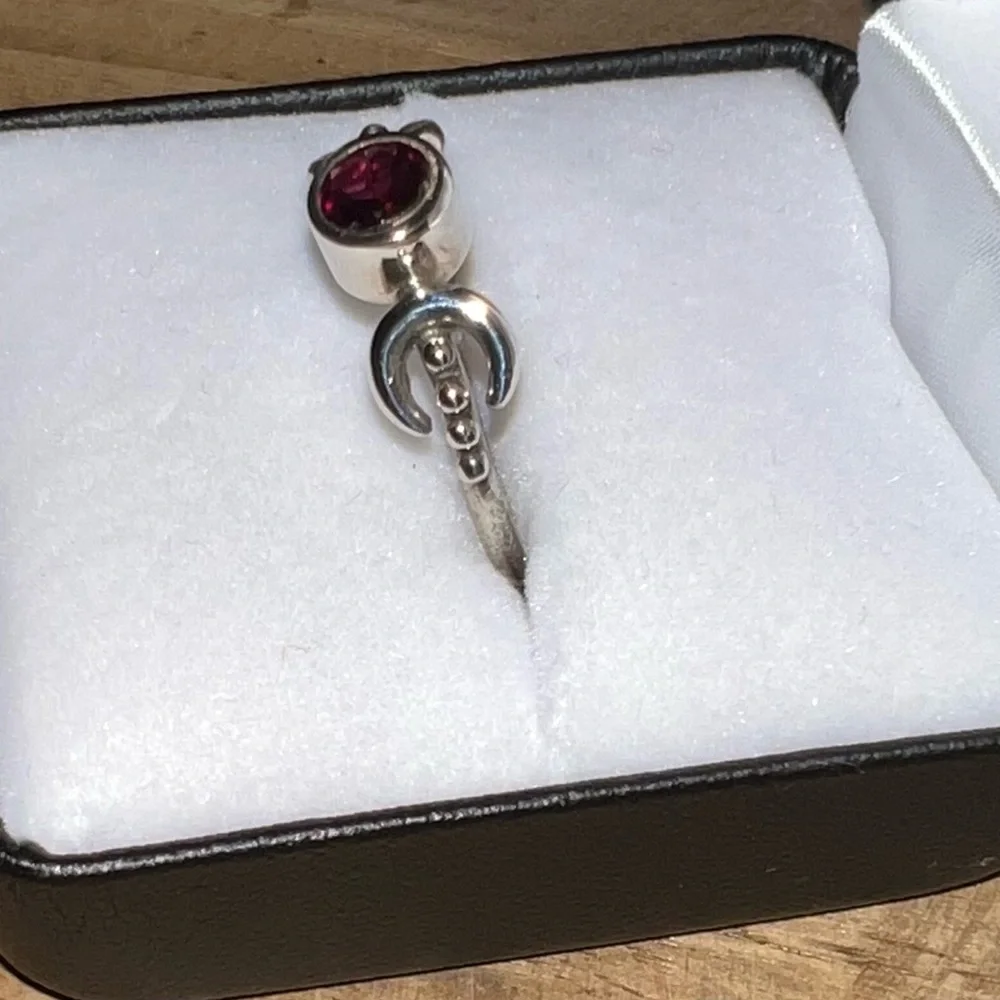 Celestial ruby ring - Picture 4 of 4